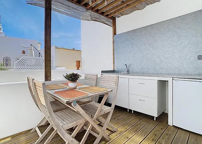 Casa Beira-mar, In With Rooftop Nyaraló Olhão