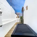 Casa Beira-mar, In With Rooftop Semesterbostad *